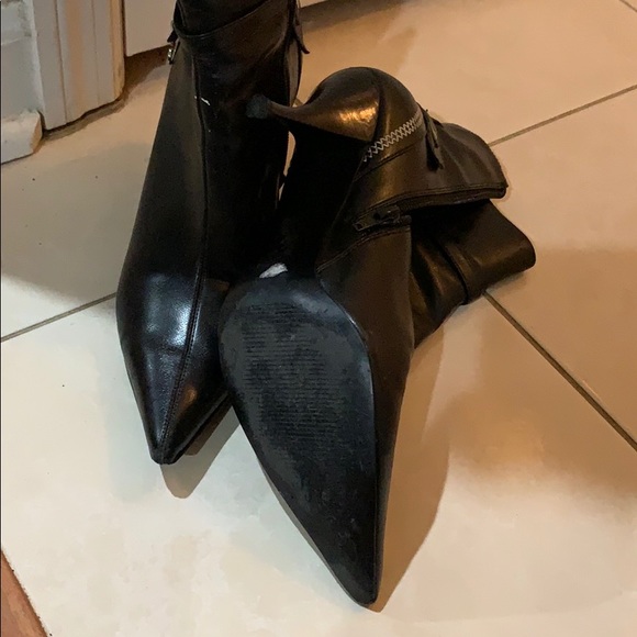 Sexy GUESS pointed black boots - Picture 6 of 6